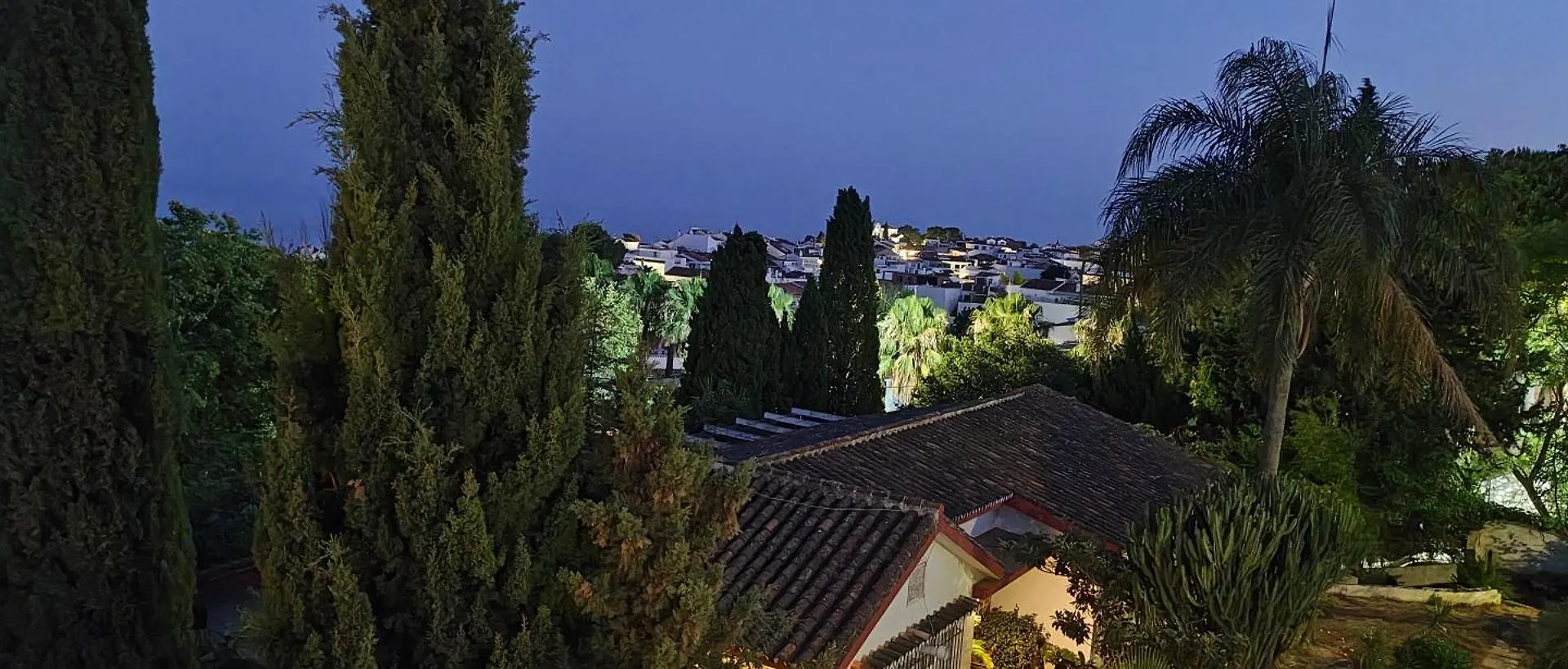 דירות בנאלמדנה Atico Duplex Casa Marin